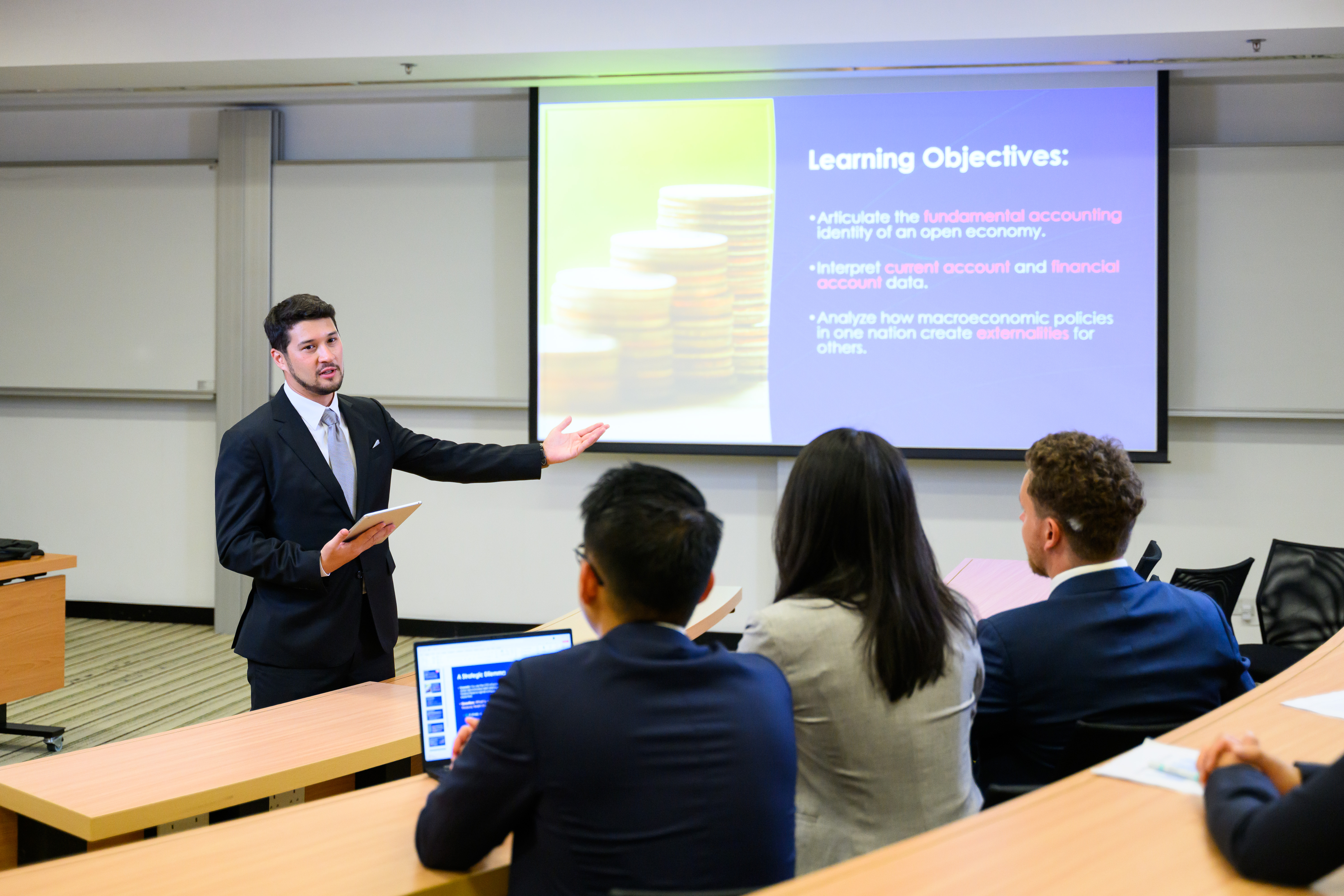 HKUST MBA Classroom Experience 8