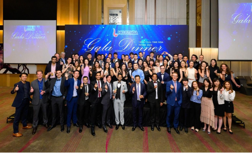 A group of people posing for a photo

AI-generated content may be incorrect.